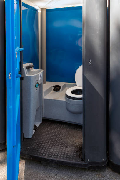 Best High-end porta potty rental  in Palm River Clair Mel, FL