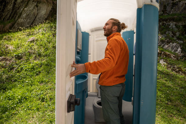 Best Portable toilet rental cost  in Palm River Clair Mel, FL